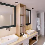 Les De La Potiniere Hotel 5*
