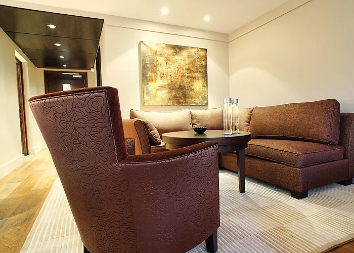 Les De La Potiniere Hotel 5*