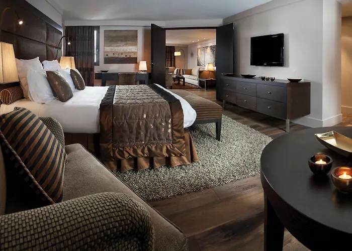 Les De La Potiniere Hotel