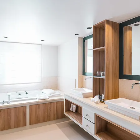 Hotel Les De La Potiniere 5*