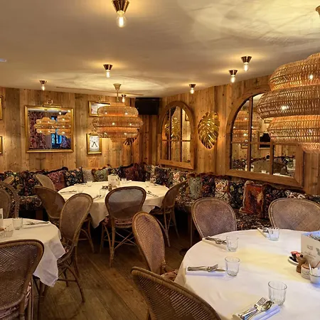 Les De La Potiniere Otel 5*